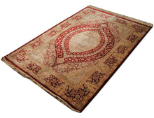 Load image into Gallery viewer, SS-1054 Qum