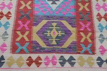 Load image into Gallery viewer, SG-0015 Kilim
