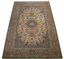 Load image into Gallery viewer, SC-4022 Isfahan - Handmade Carpet Gallery
