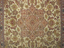 Load image into Gallery viewer, SC-4008 Isfahan - Handmade Carpet Gallery
